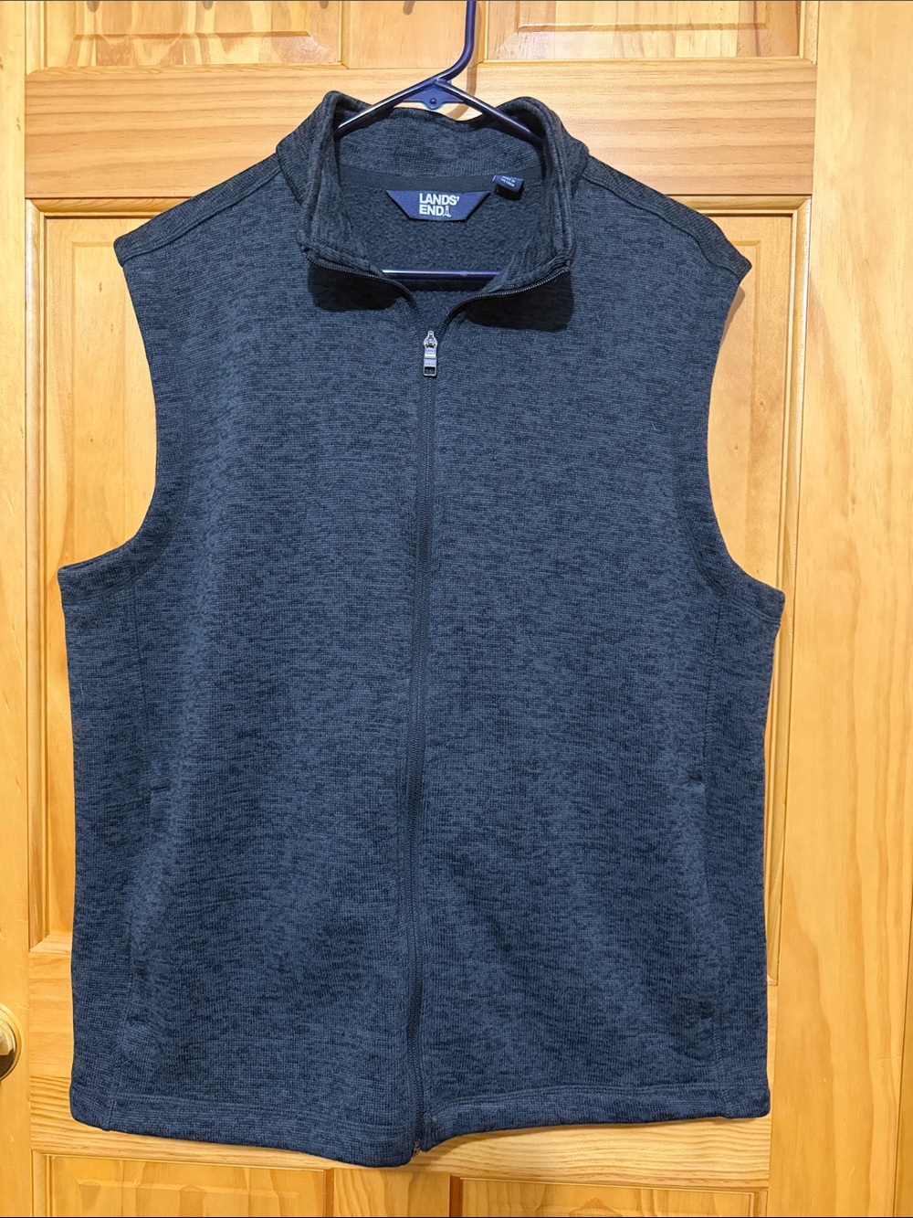 Lands' End Men's Dark Charcoal Full-Zip Fleece Vest, Size Large.